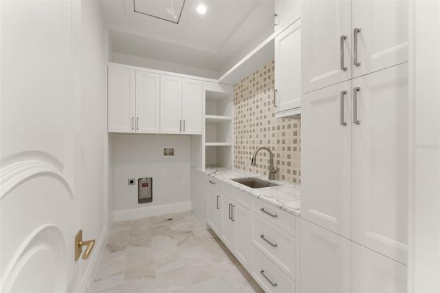 3057 PORTO LAGO COURT, Windermere, FL 34786