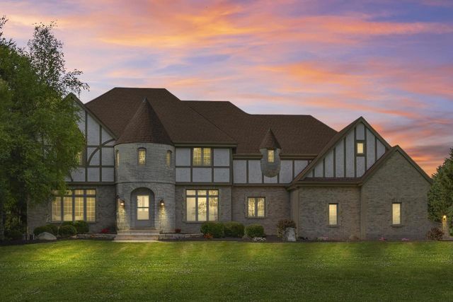 N56W27072 Lisbon ROAD, Lisbon, WI 53089