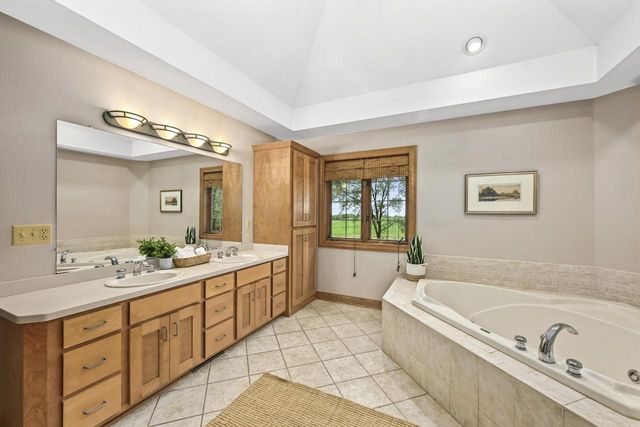 N56W27072 Lisbon ROAD, Lisbon, WI 53089