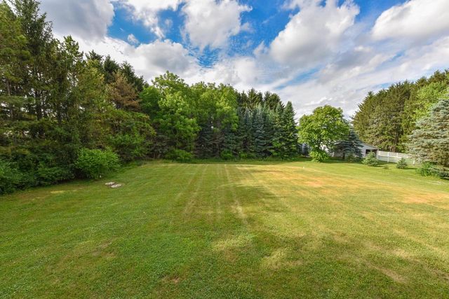 N56W27072 Lisbon ROAD, Lisbon, WI 53089