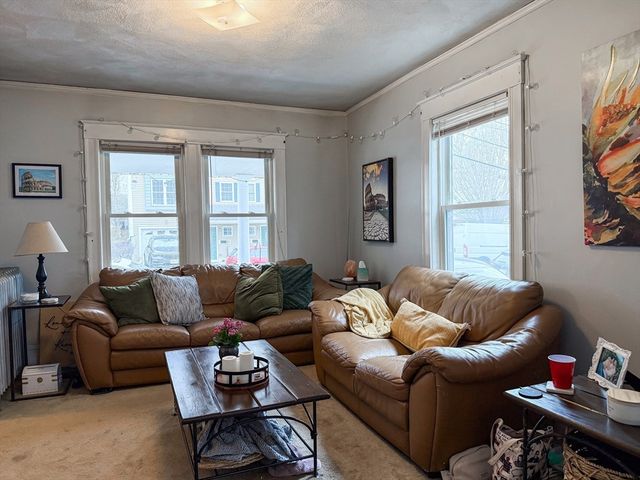 10 Hunnewell Ave 10, Boston, MA 02135