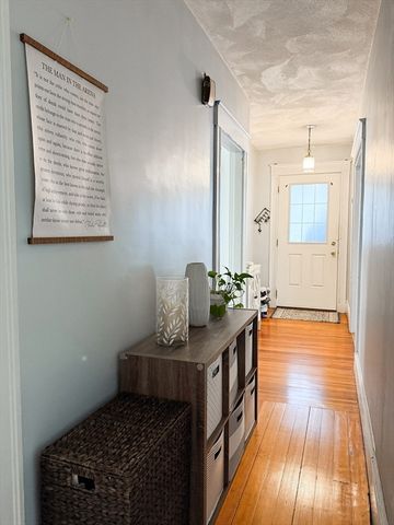 10 Hunnewell Ave 10, Boston, MA 02135