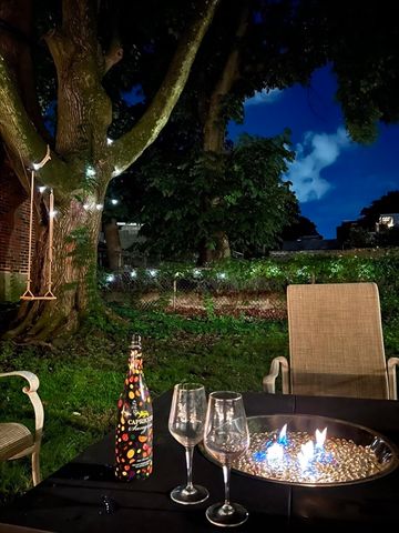 10 Hunnewell Ave 10, Boston, MA 02135