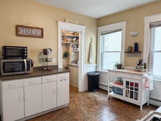 10 Hunnewell Ave 10, Boston, MA 02135