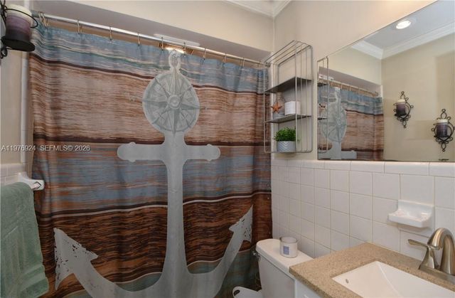 3050 NE 5th Ter 8, Wilton Manors, FL 33334