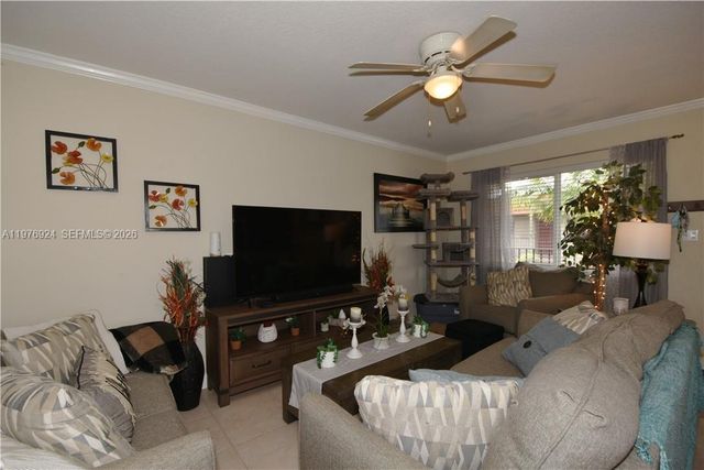 3050 NE 5th Ter 8, Wilton Manors, FL 33334