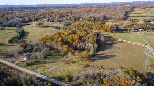 4740 Ash Hill Rd, Spring Hill, TN 37174