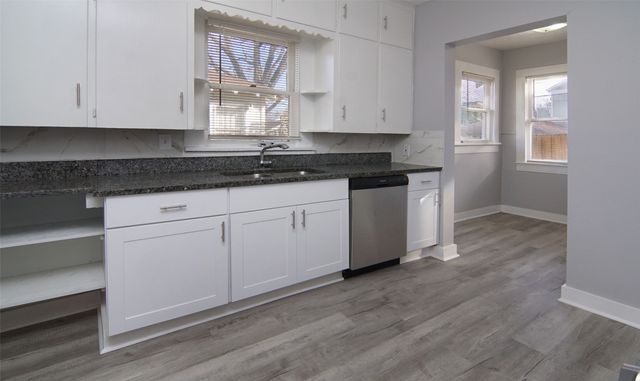 2121 Fairmount Avenue, Fort Worth, TX 76110