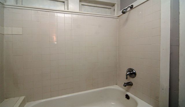 2121 Fairmount Avenue, Fort Worth, TX 76110