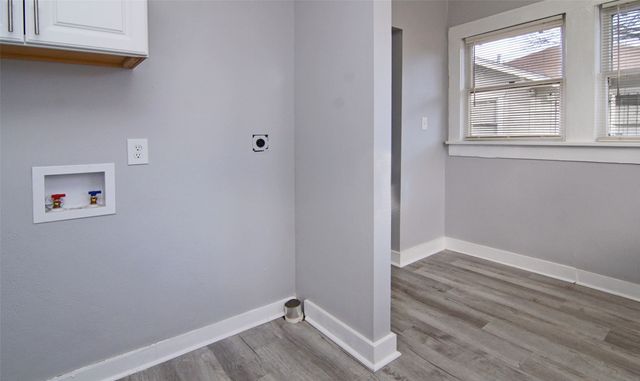 2121 Fairmount Avenue, Fort Worth, TX 76110