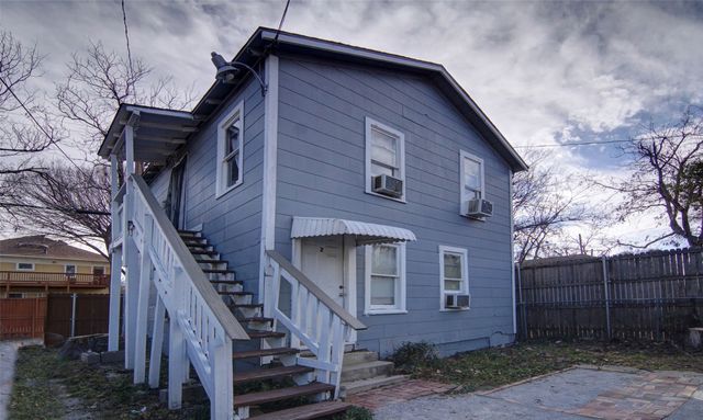 2121 Fairmount Avenue, Fort Worth, TX 76110