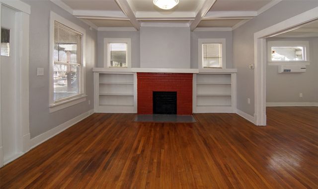 2121 Fairmount Avenue, Fort Worth, TX 76110