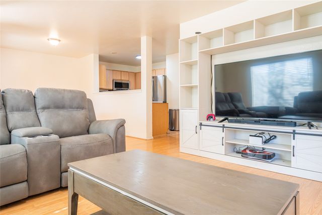 6389 Jaguar Drive, Santa Fe, NM 87507