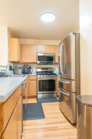 6389 Jaguar Drive, Santa Fe, NM 87507