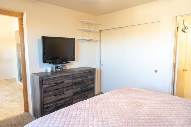 6389 Jaguar Drive, Santa Fe, NM 87507