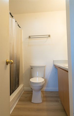 6389 Jaguar Drive, Santa Fe, NM 87507