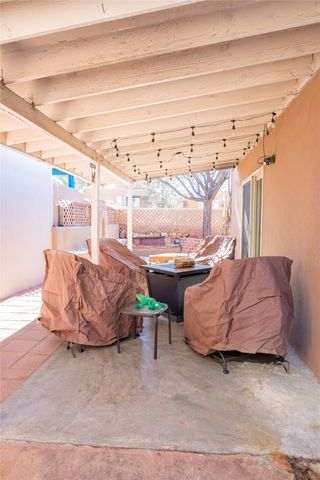 6389 Jaguar Drive, Santa Fe, NM 87507