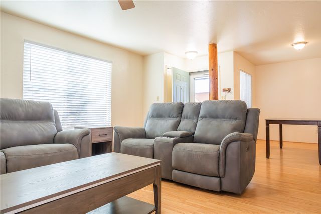 6389 Jaguar Drive, Santa Fe, NM 87507