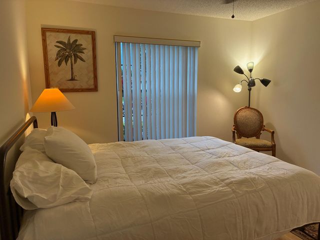 10938 Roebelini Palm Court B, Boynton Beach, FL 33437