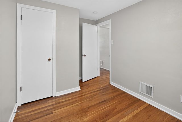 3341 Recker Dr, Baldwin Boro, PA 15227