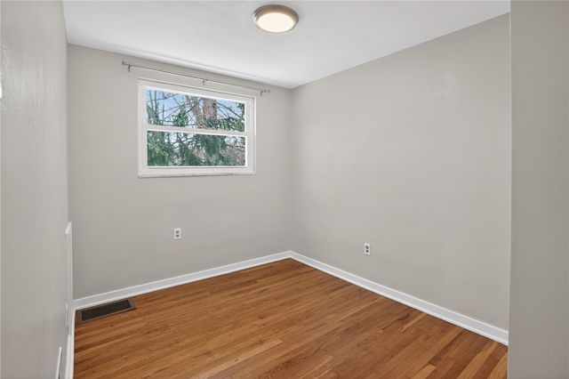 3341 Recker Dr, Baldwin Boro, PA 15227