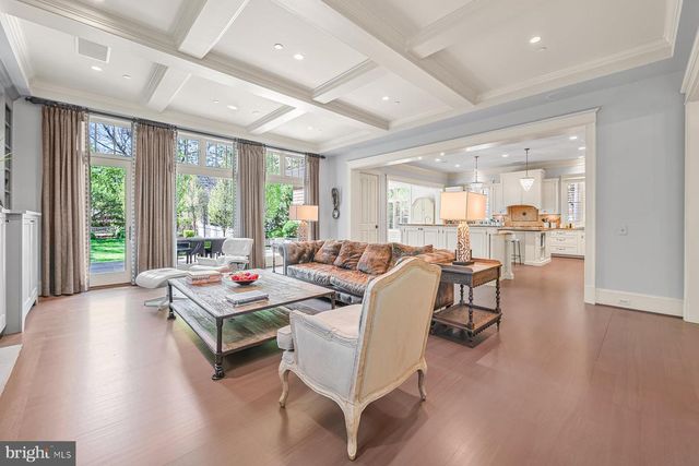 7200 FAIRFAX RD, Bethesda, MD 20814