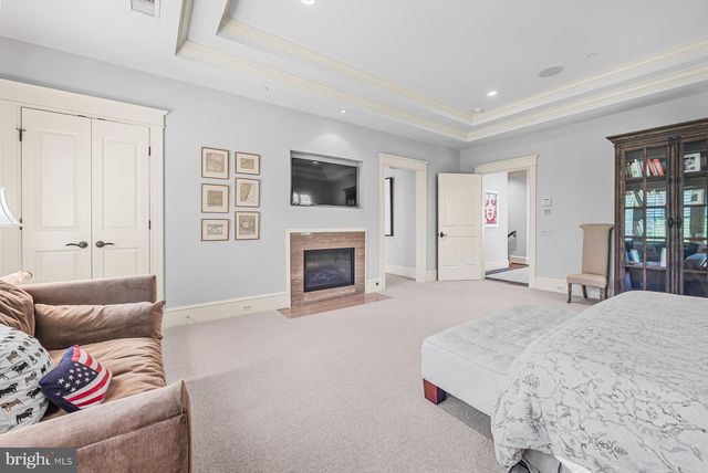 7200 FAIRFAX RD, Bethesda, MD 20814