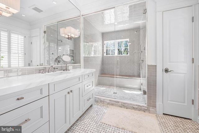 7200 FAIRFAX RD, Bethesda, MD 20814