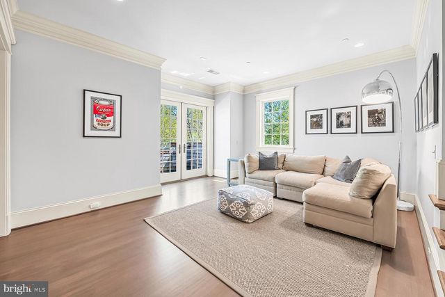 7200 FAIRFAX RD, Bethesda, MD 20814