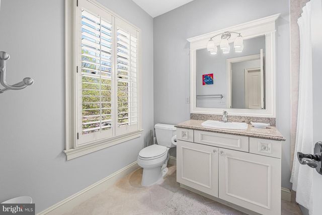 7200 FAIRFAX RD, Bethesda, MD 20814
