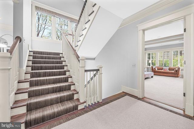 7200 FAIRFAX RD, Bethesda, MD 20814