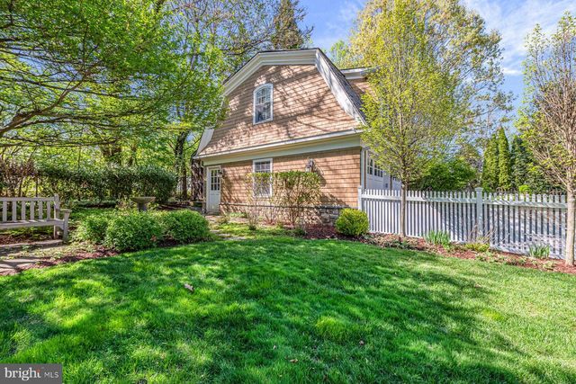7200 FAIRFAX RD, Bethesda, MD 20814