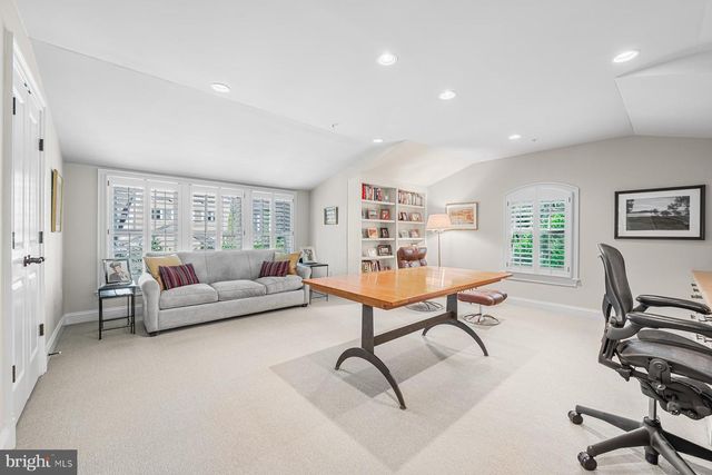 7200 FAIRFAX RD, Bethesda, MD 20814