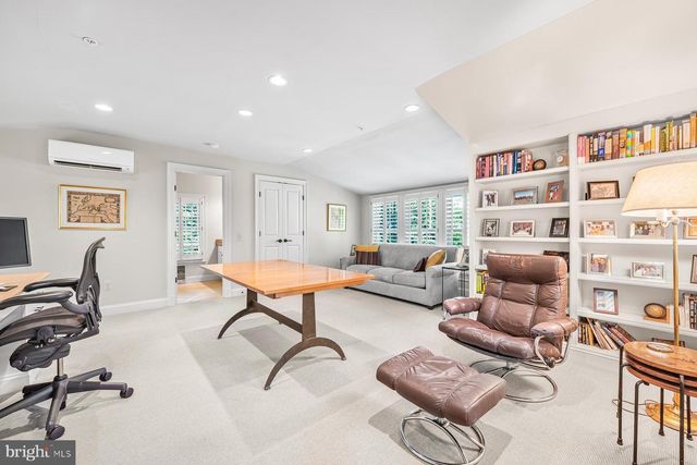 7200 FAIRFAX RD, Bethesda, MD 20814