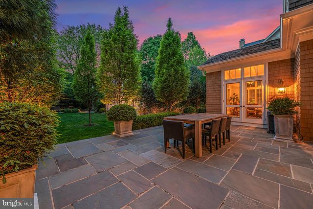 7200 FAIRFAX RD, Bethesda, MD 20814