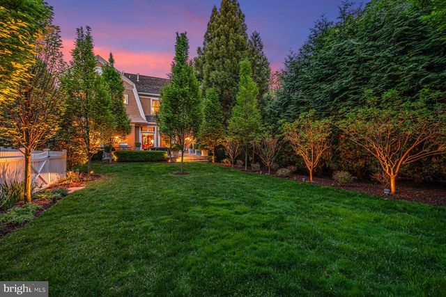 7200 FAIRFAX RD, Bethesda, MD 20814