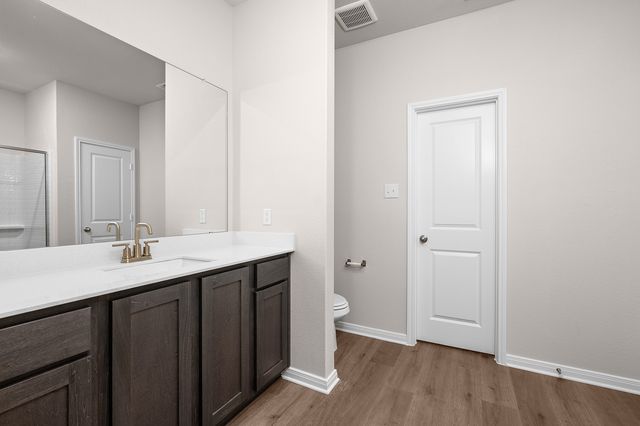 201 North Island Drive, Terrell, TX 75160