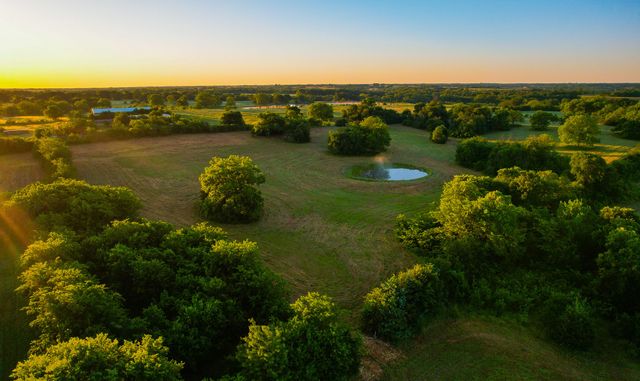 2000 County Road 2950, Dodd City, TX 75438