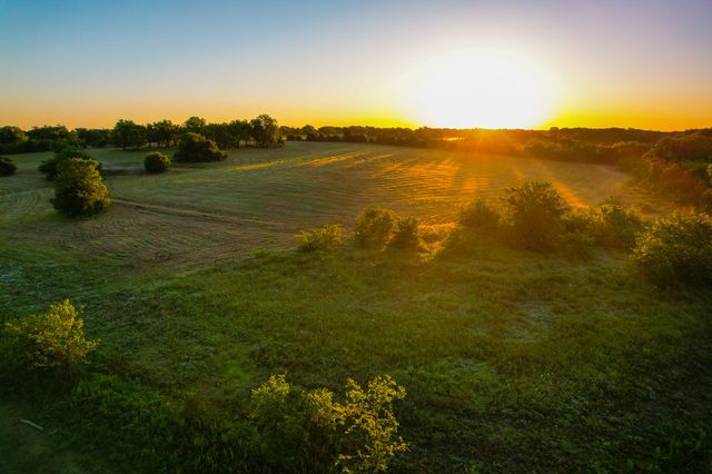 2000 County Road 2950, Dodd City, TX 75438