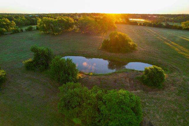 2000 County Road 2950, Dodd City, TX 75438
