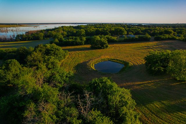 2000 County Road 2950, Dodd City, TX 75438