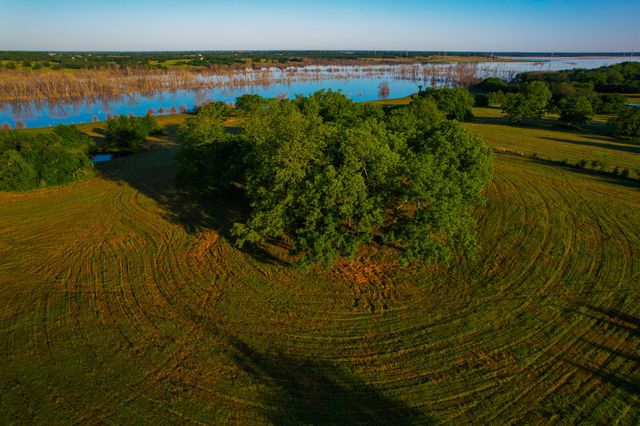2000 County Road 2950, Dodd City, TX 75438