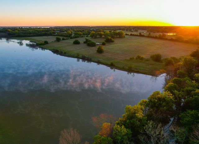 2000 County Road 2950, Dodd City, TX 75438