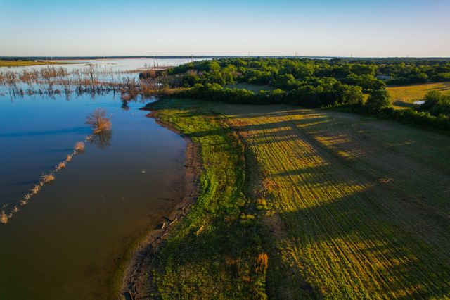 2000 County Road 2950, Dodd City, TX 75438