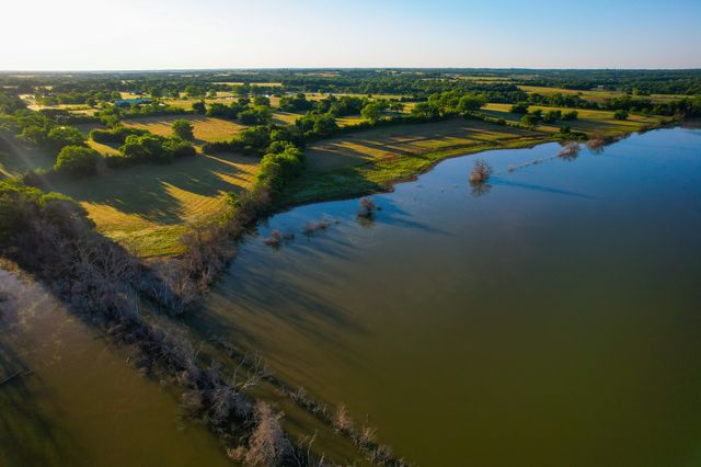 2000 County Road 2950, Dodd City, TX 75438