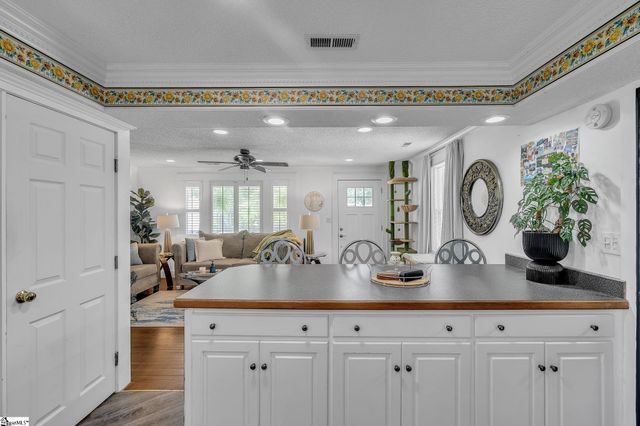 841 S Florida Avenue, Greenville, SC 29611