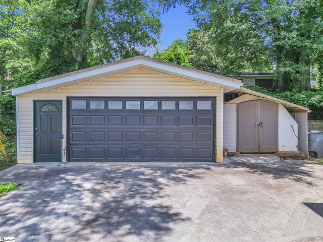 841 S Florida Avenue, Greenville, SC 29611