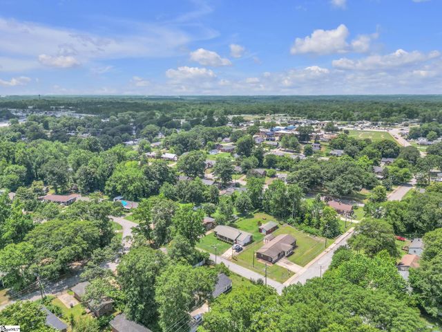 841 S Florida Avenue, Greenville, SC 29611