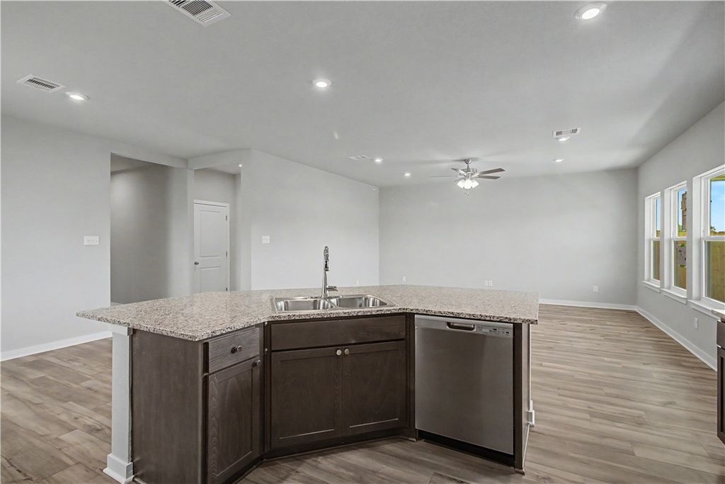 5526 Harriet Street, Bryan, TX 77807 — photo 4