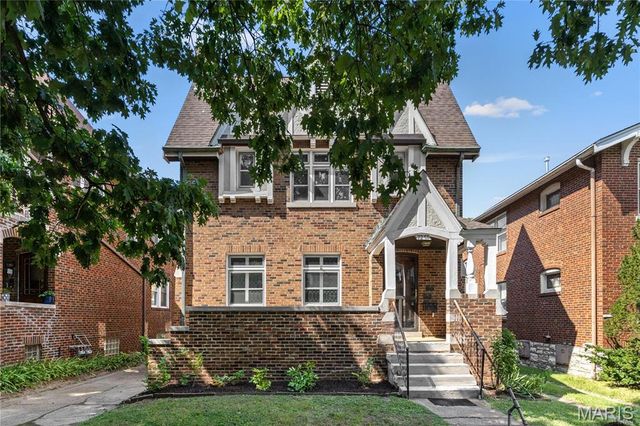 7257 Amherst Avenue, University City, MO 63130
